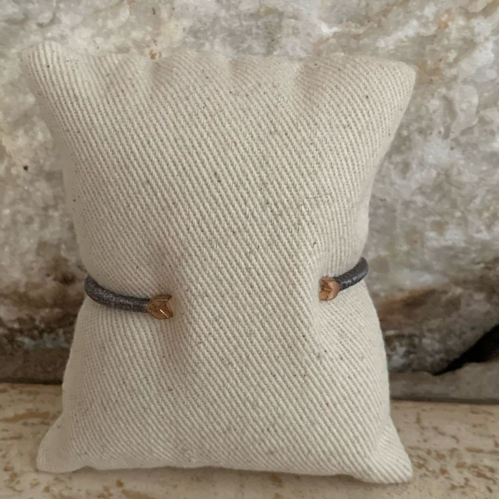 Stella dot rose gold arrow motif “resilience” cuff - Picture 2 of 7